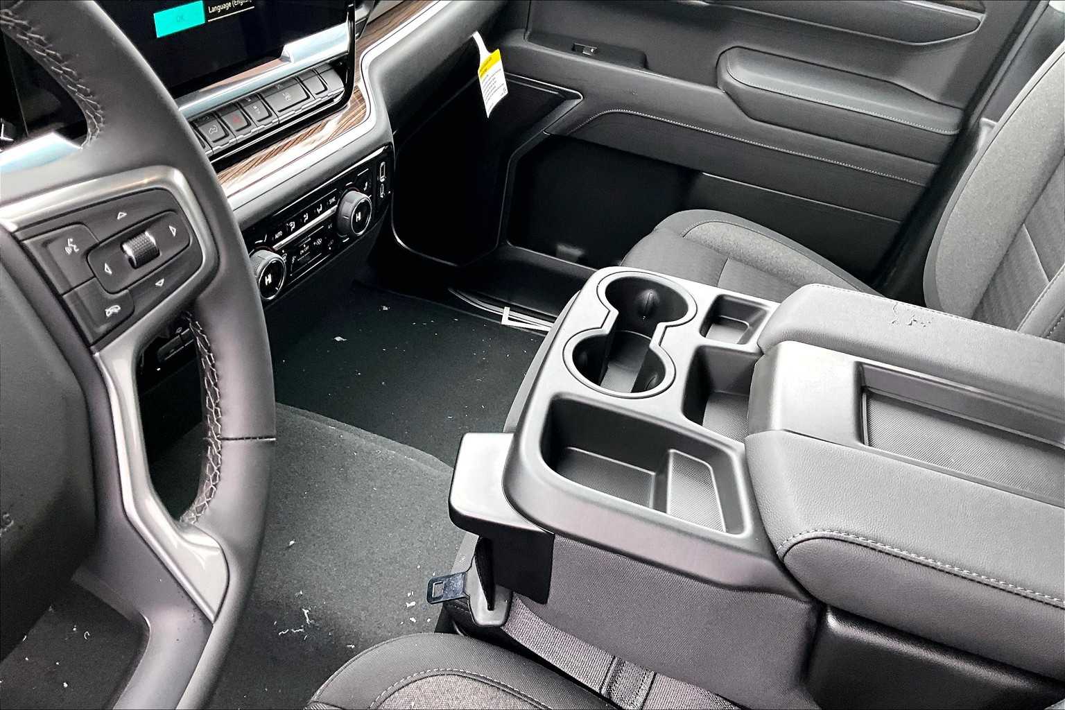 2025 Chevrolet Silverado 1500 LT - Photo 14
