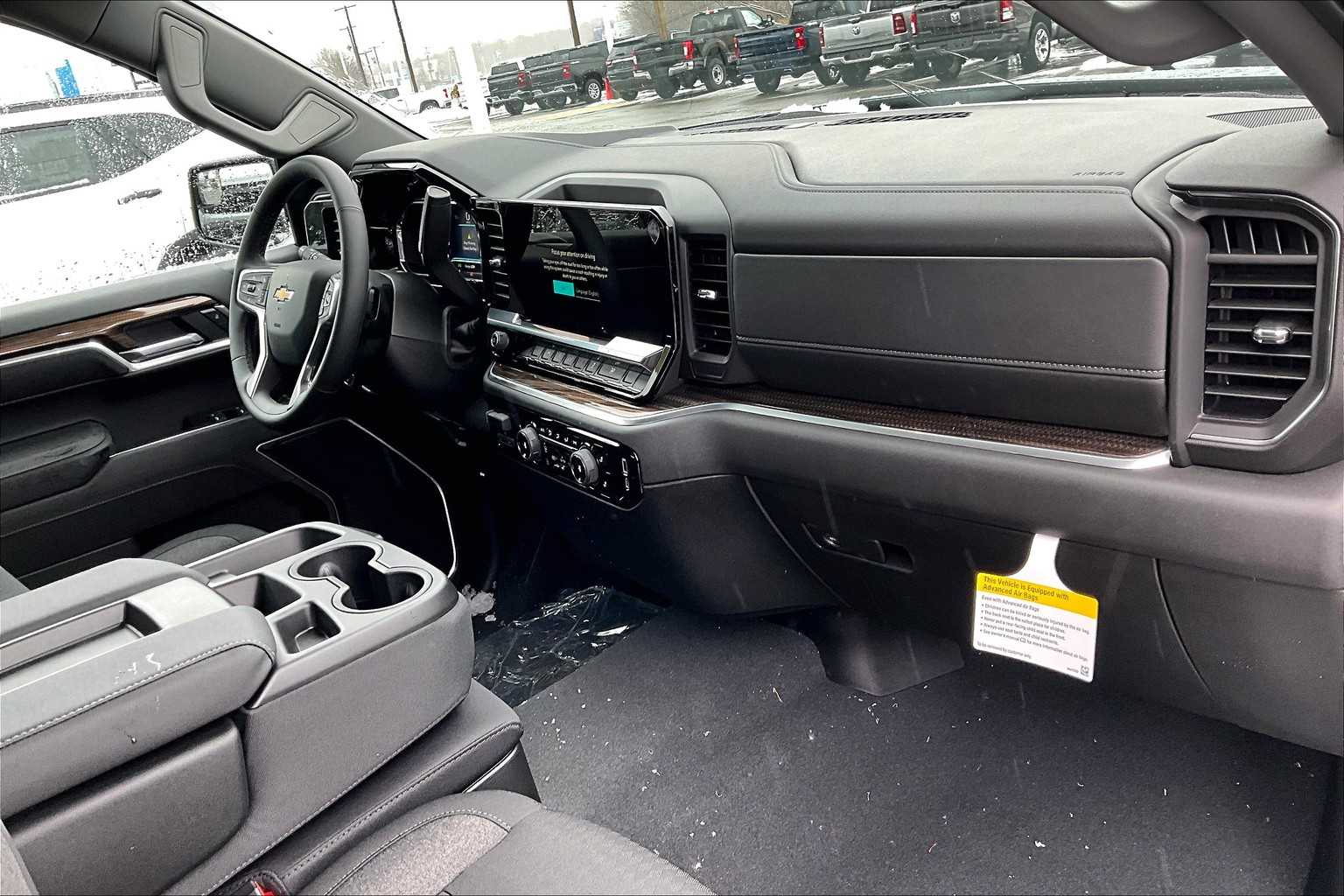 2025 Chevrolet Silverado 1500 LT - Photo 10