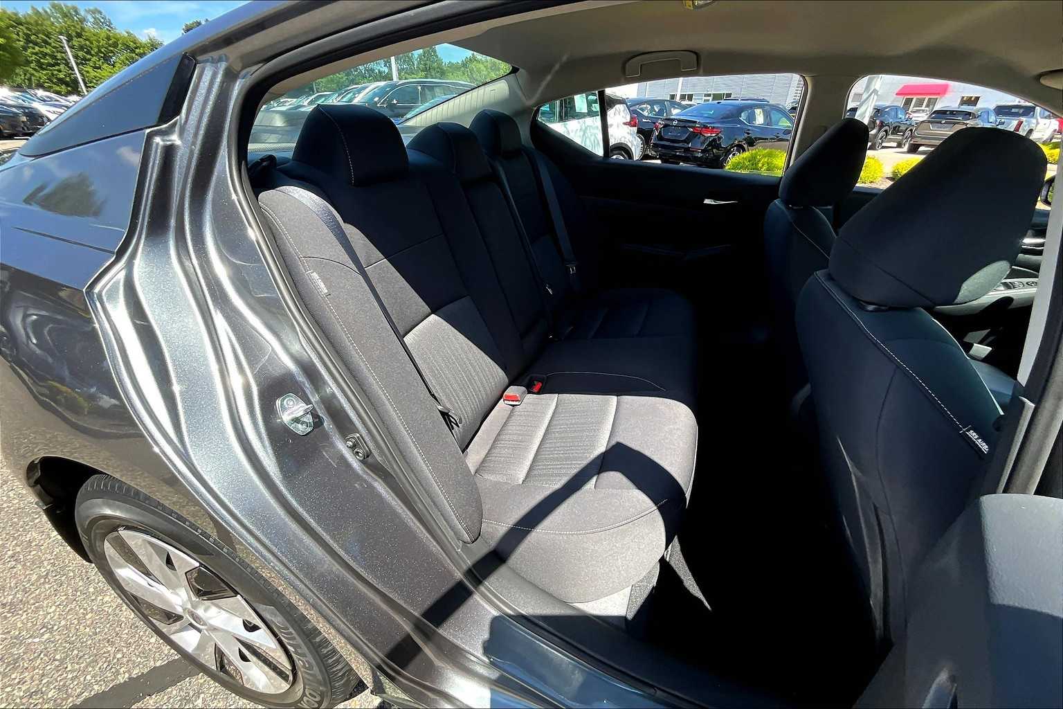 2022 Nissan Altima 2.5 S - Photo 16