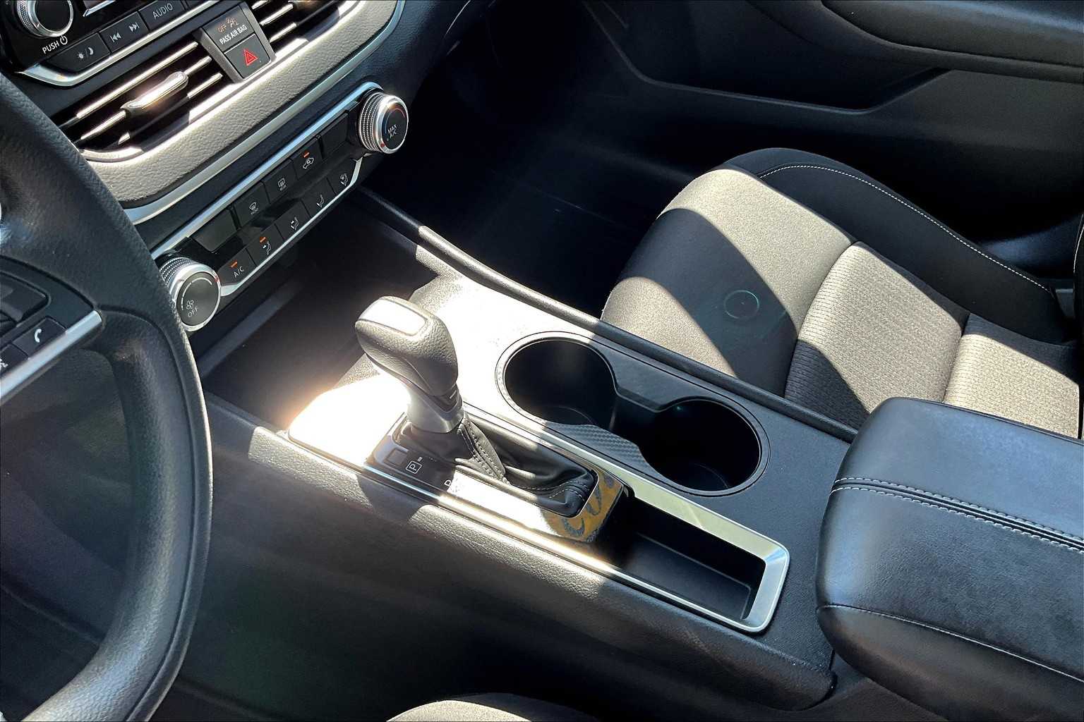 2022 Nissan Altima 2.5 S - Photo 20