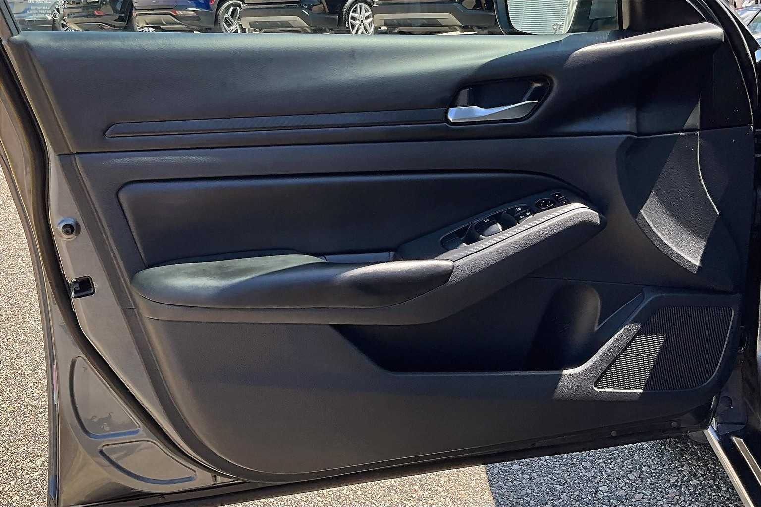 2022 Nissan Altima 2.5 S - Photo 9