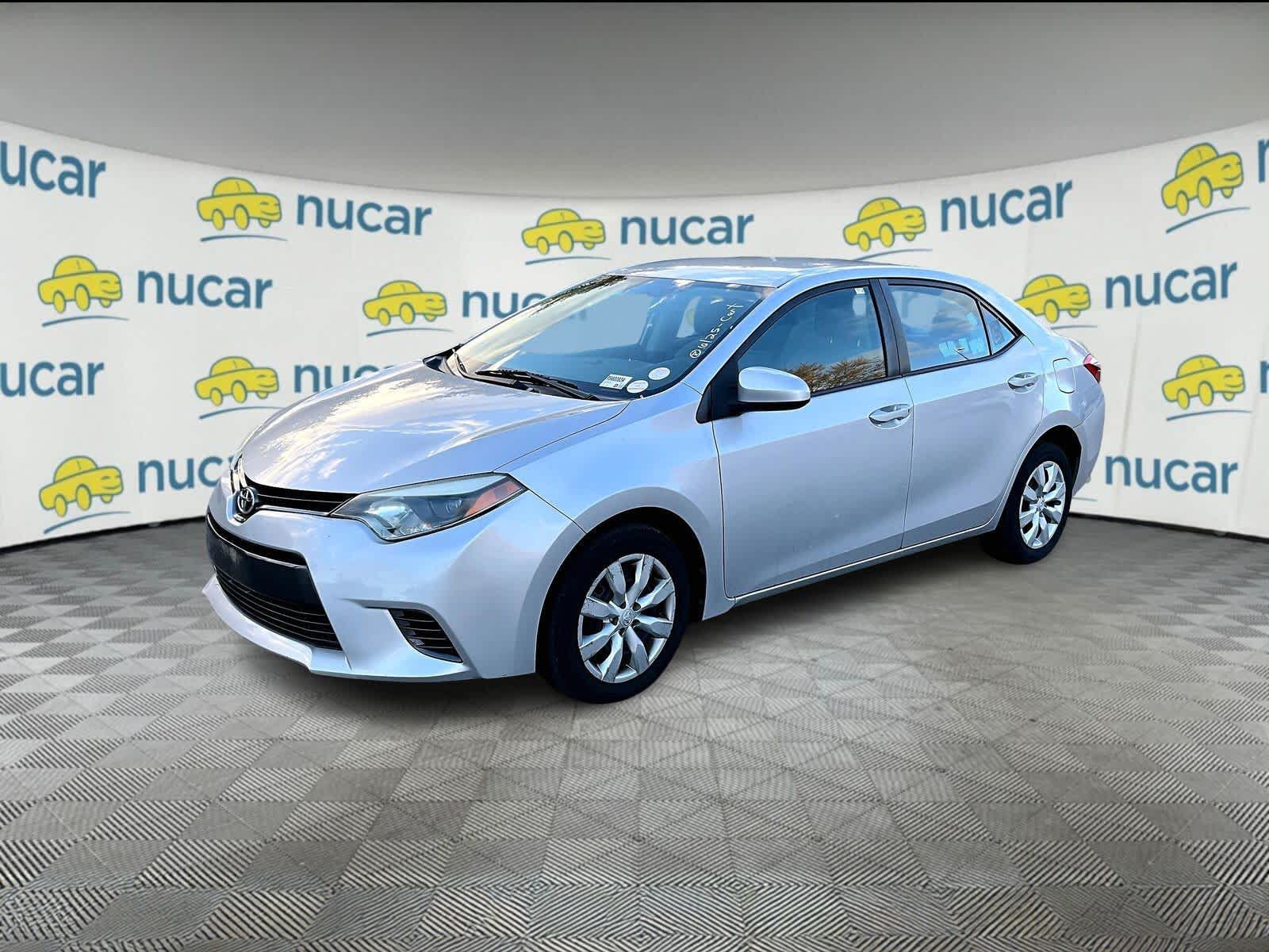 2016 Toyota Corolla LE - Photo 2