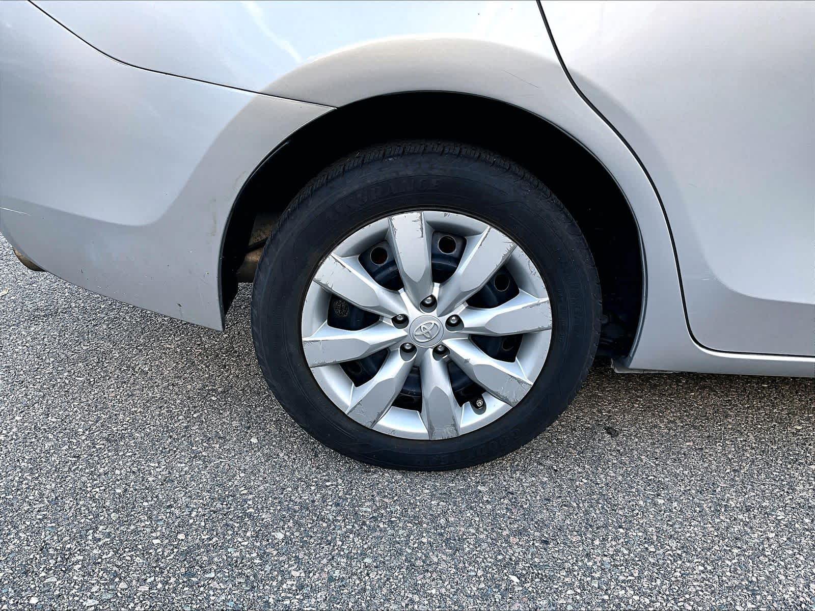 2016 Toyota Corolla LE - Photo 4