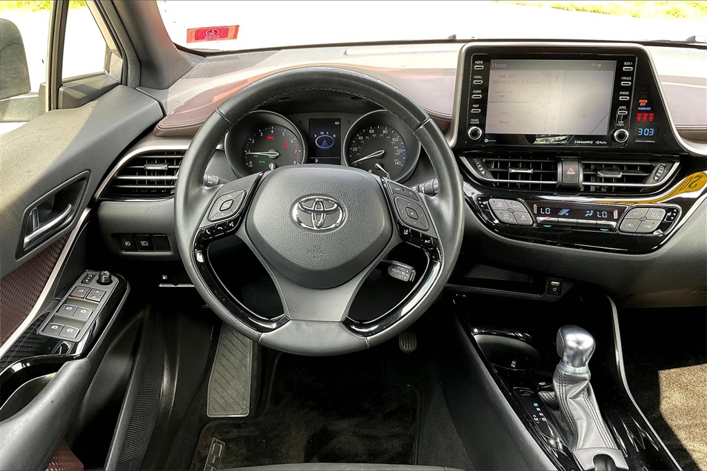 2019 Toyota C-HR XLE - Photo 16