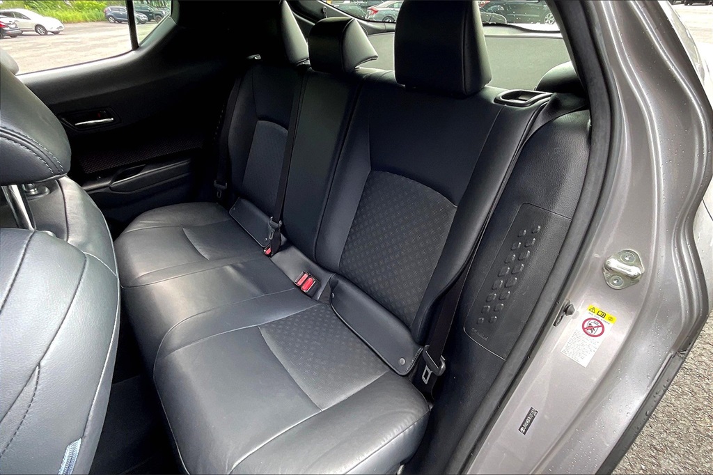 2019 Toyota C-HR XLE - Photo 24