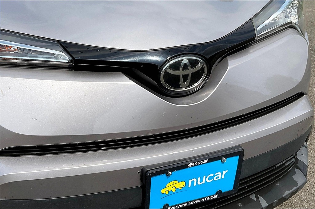 2019 Toyota C-HR XLE - Photo 28