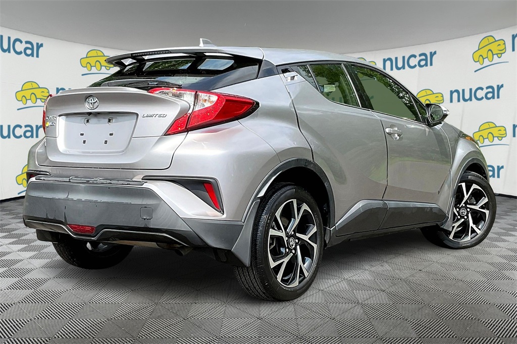 2019 Toyota C-HR XLE - Photo 6