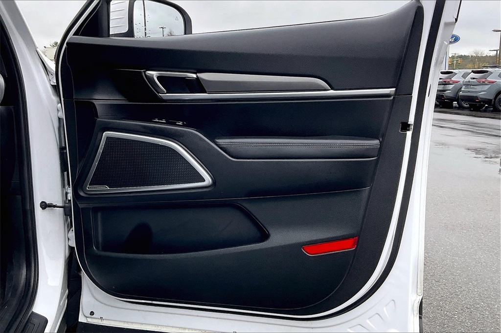 2023 Kia Telluride LX - Photo 11