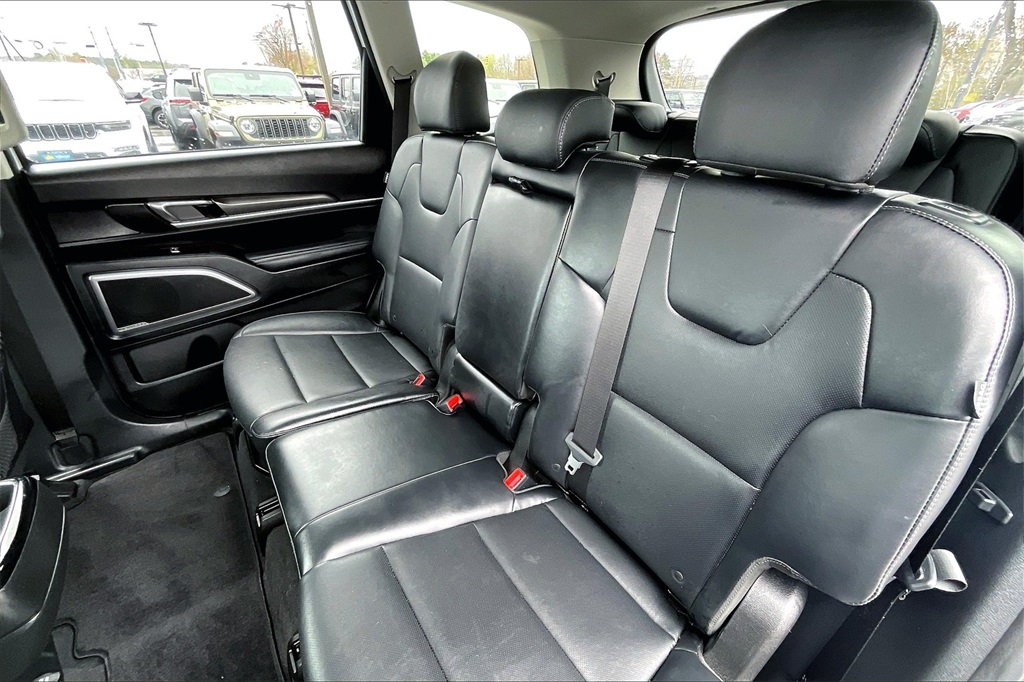 2023 Kia Telluride LX - Photo 14