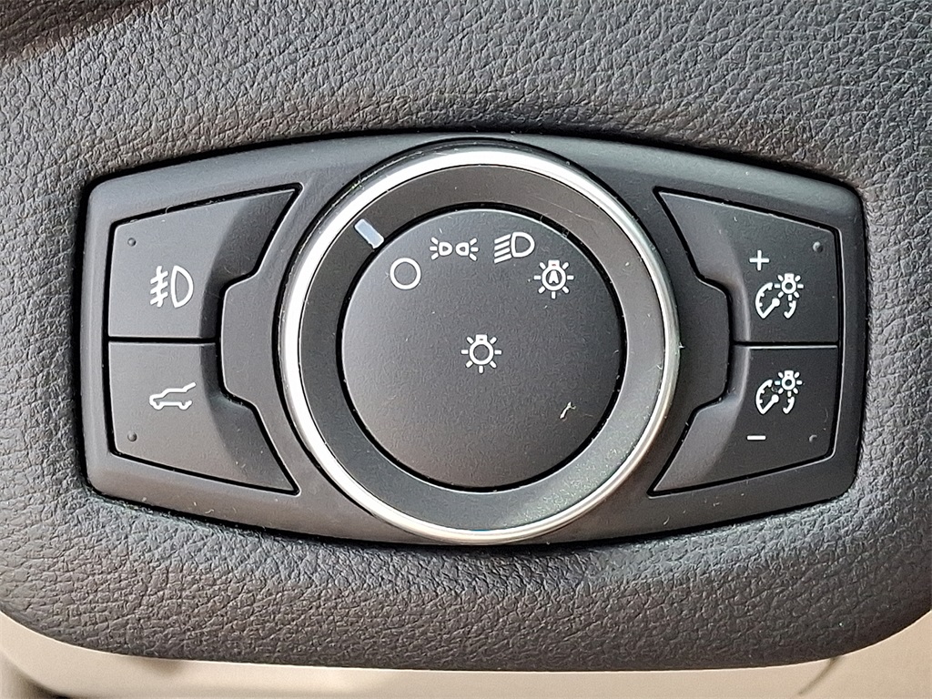 2018 Ford Escape SE - Photo 25