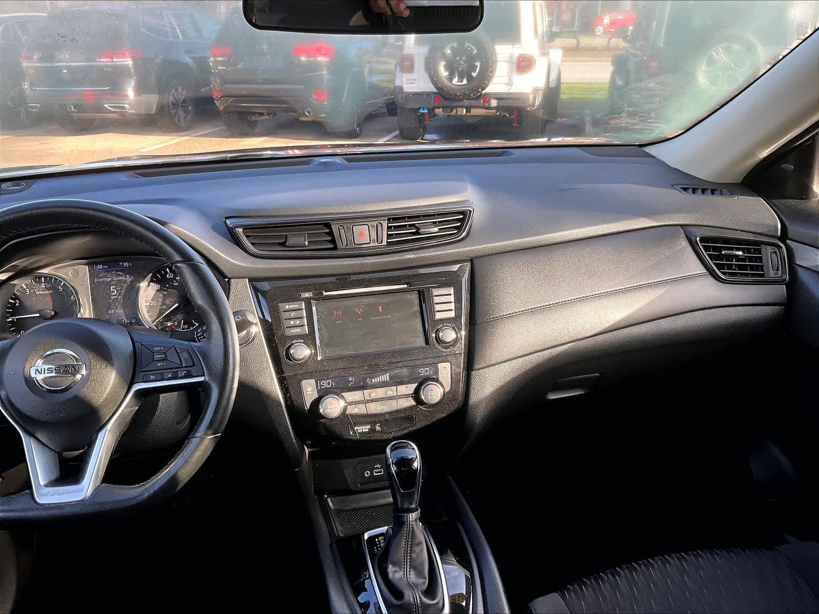 2018 Nissan Rogue SV - Photo 18