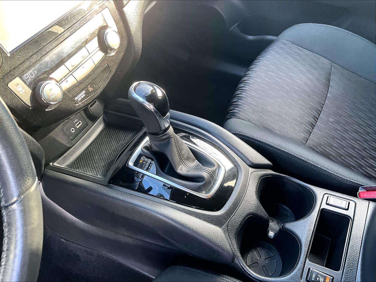 2018 Nissan Rogue SV - Photo 20