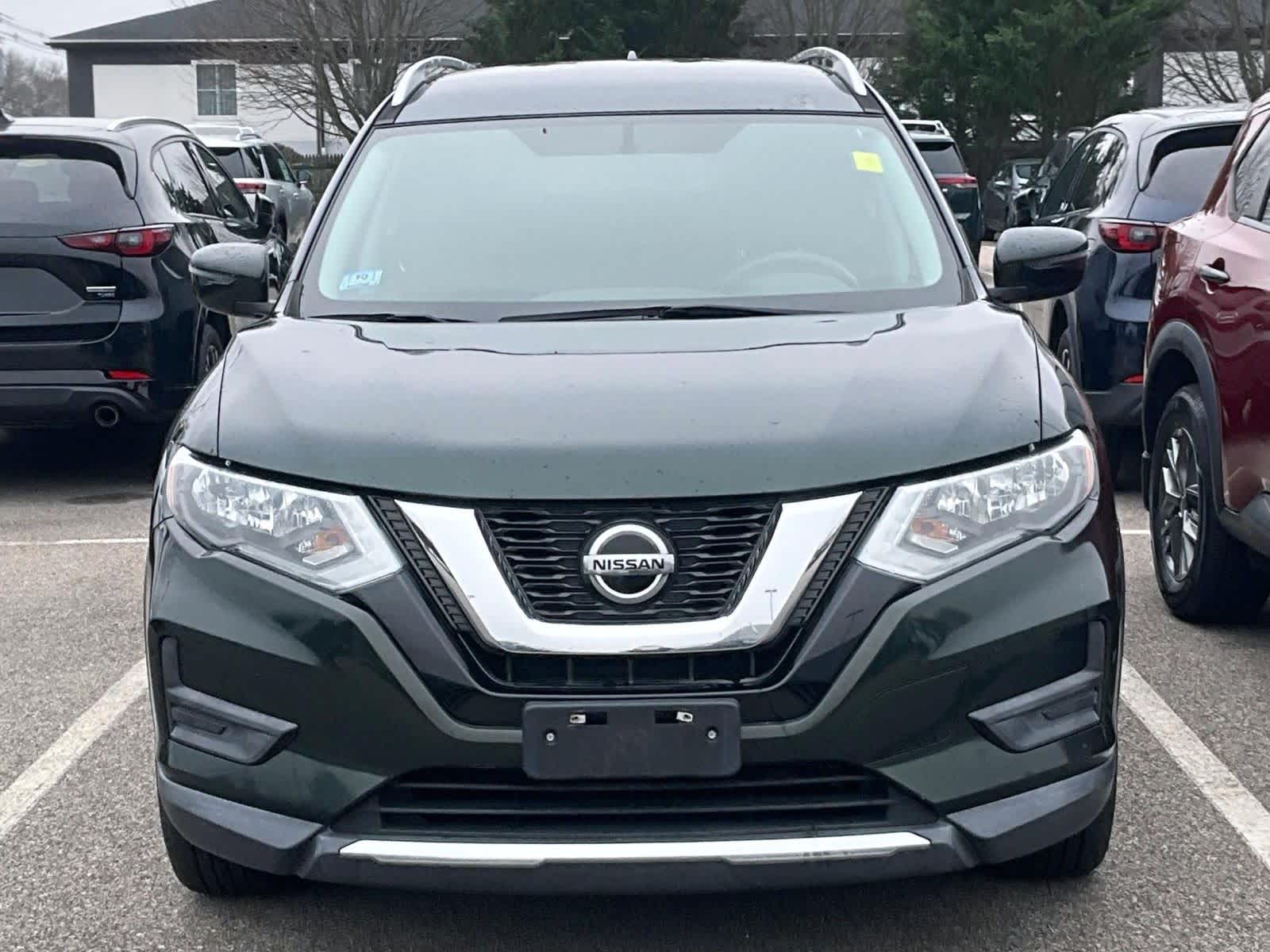 2018 Nissan Rogue SV - Photo 2