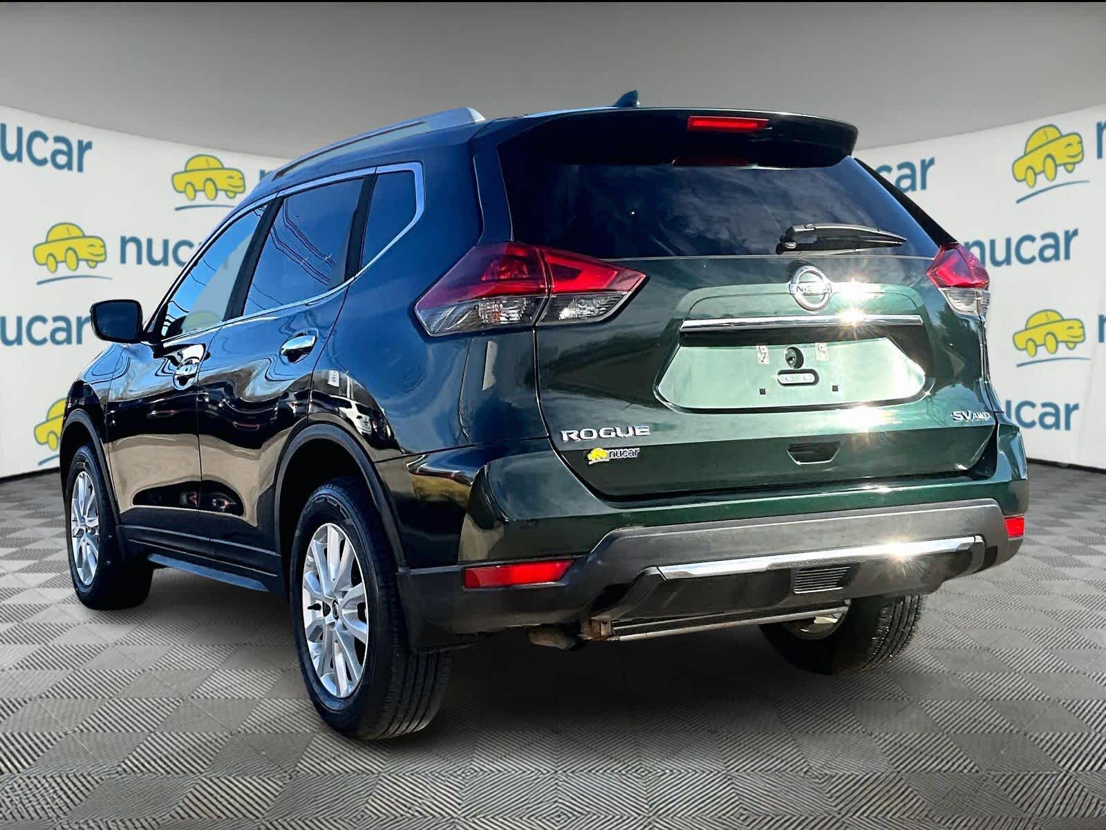 2018 Nissan Rogue SV - Photo 4