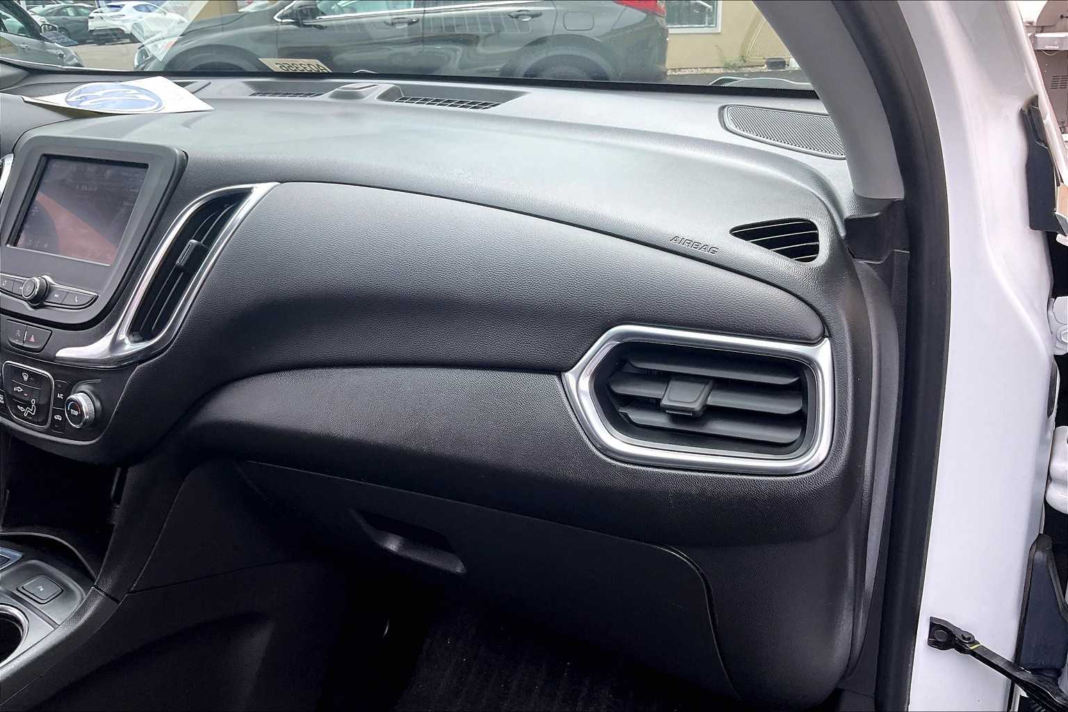 2023 Chevrolet Equinox LT - Photo 13