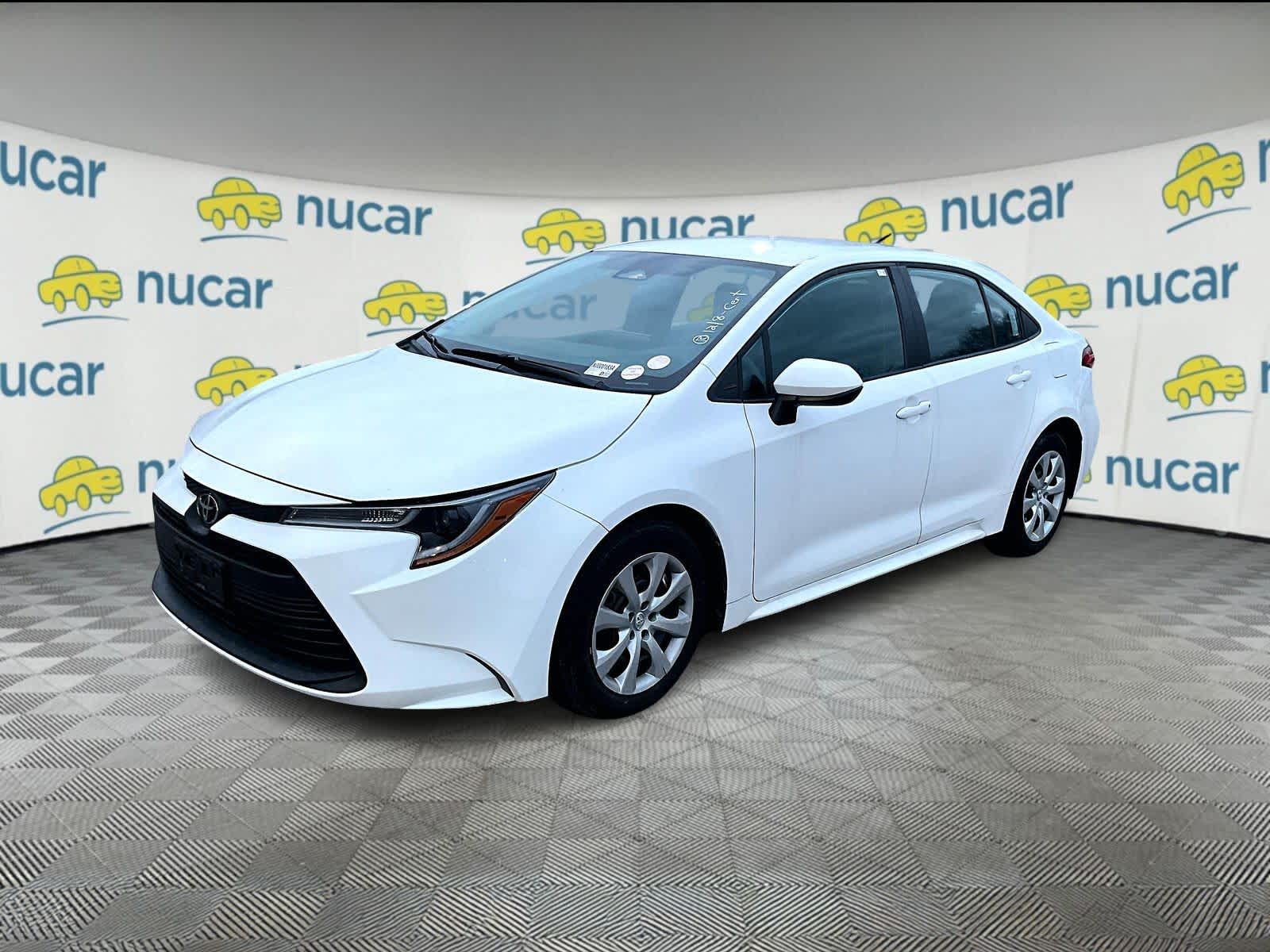 2023 Toyota Corolla LE - Photo 2