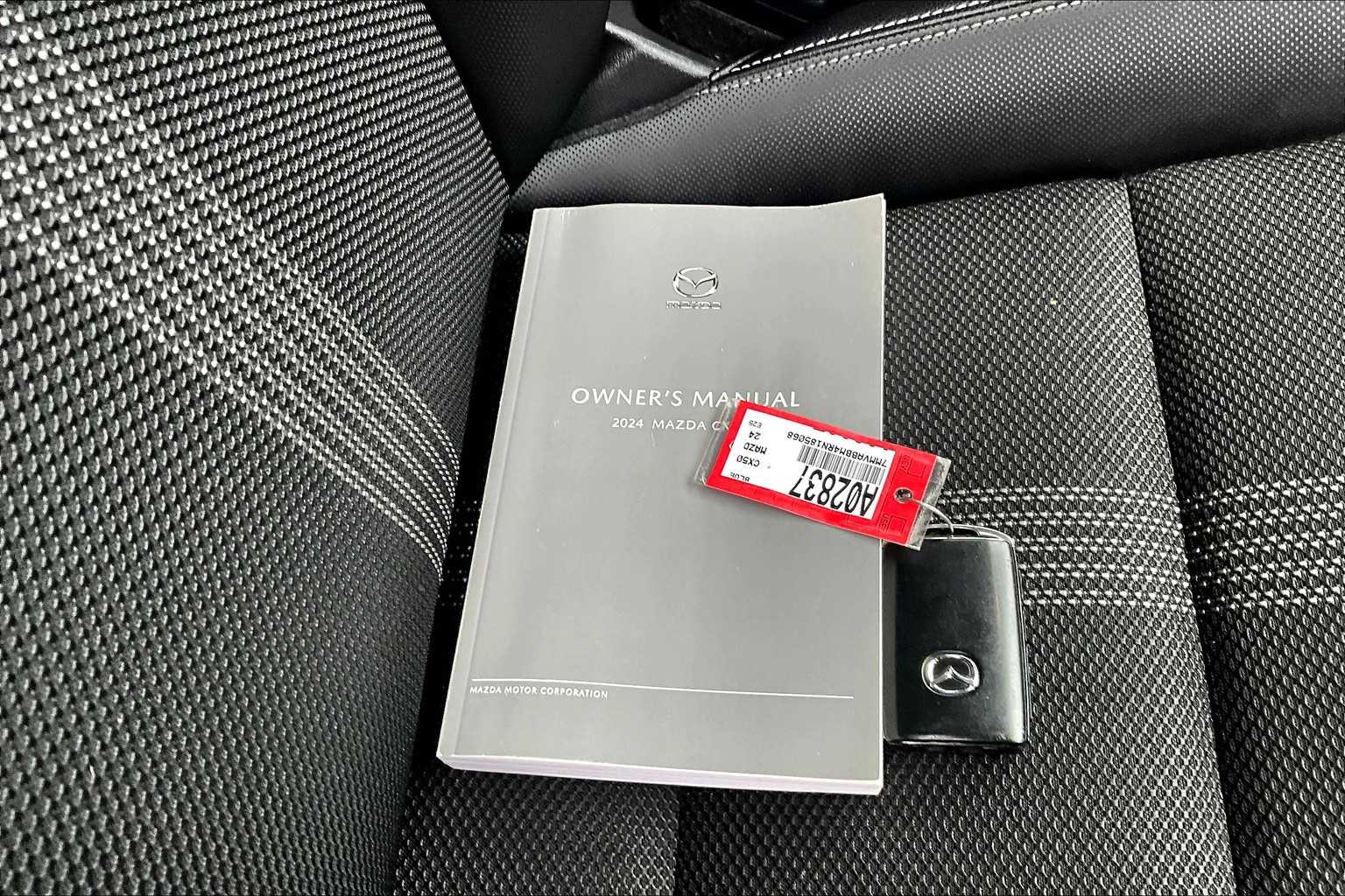 2024 Mazda CX-50 2.5 S Preferred Package - Photo 29