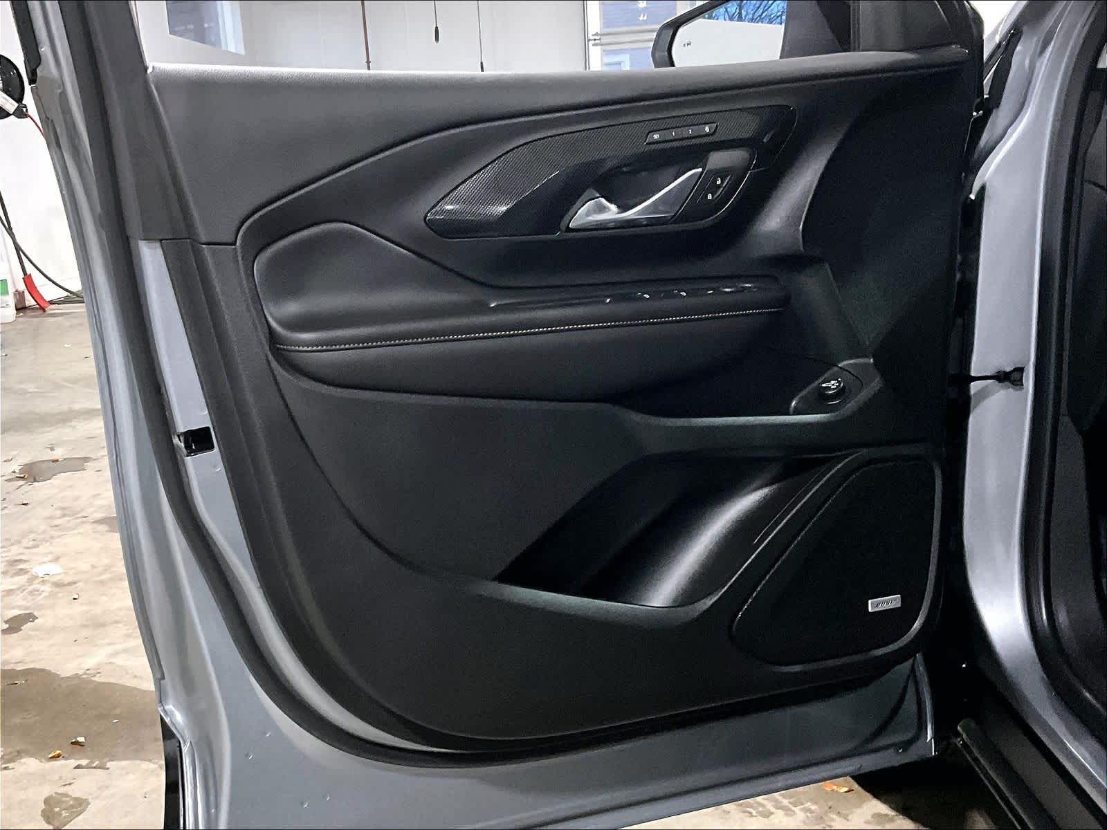 2023 GMC Terrain AT4 - Photo 9