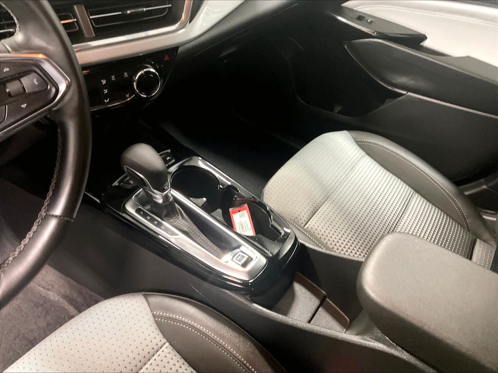 2024 Chevrolet Trax LT - Photo 20