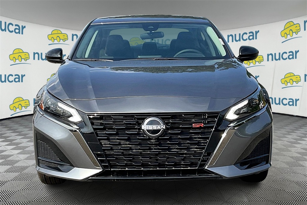 2025 Nissan Altima 2.5 SR - Photo 3
