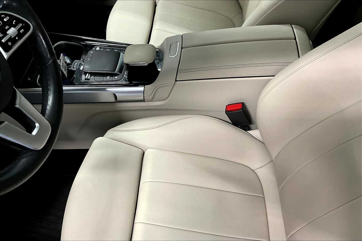 2021 Mercedes-Benz GLB GLB 250 - Photo 20