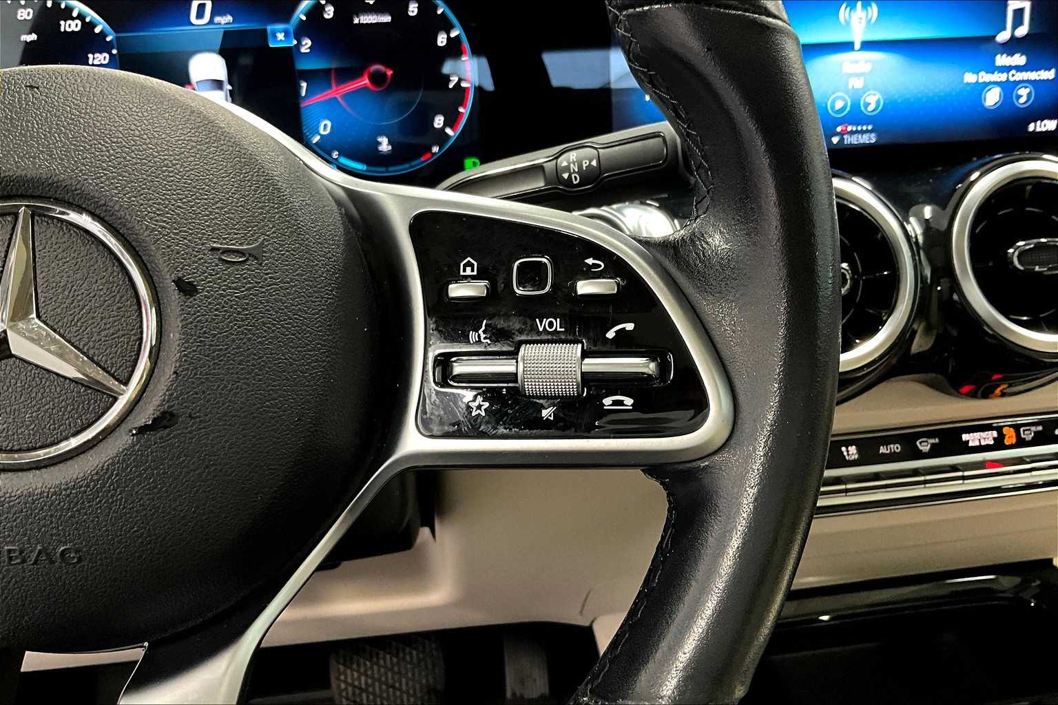 2021 Mercedes-Benz GLB GLB 250 - Photo 24