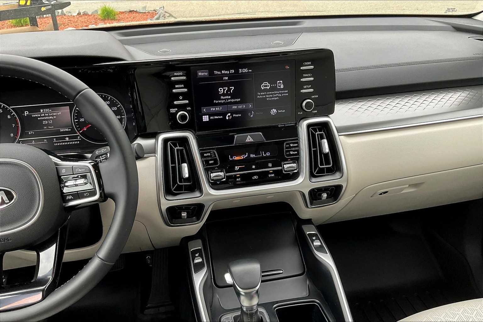 2021 Kia Sorento S - Photo 18