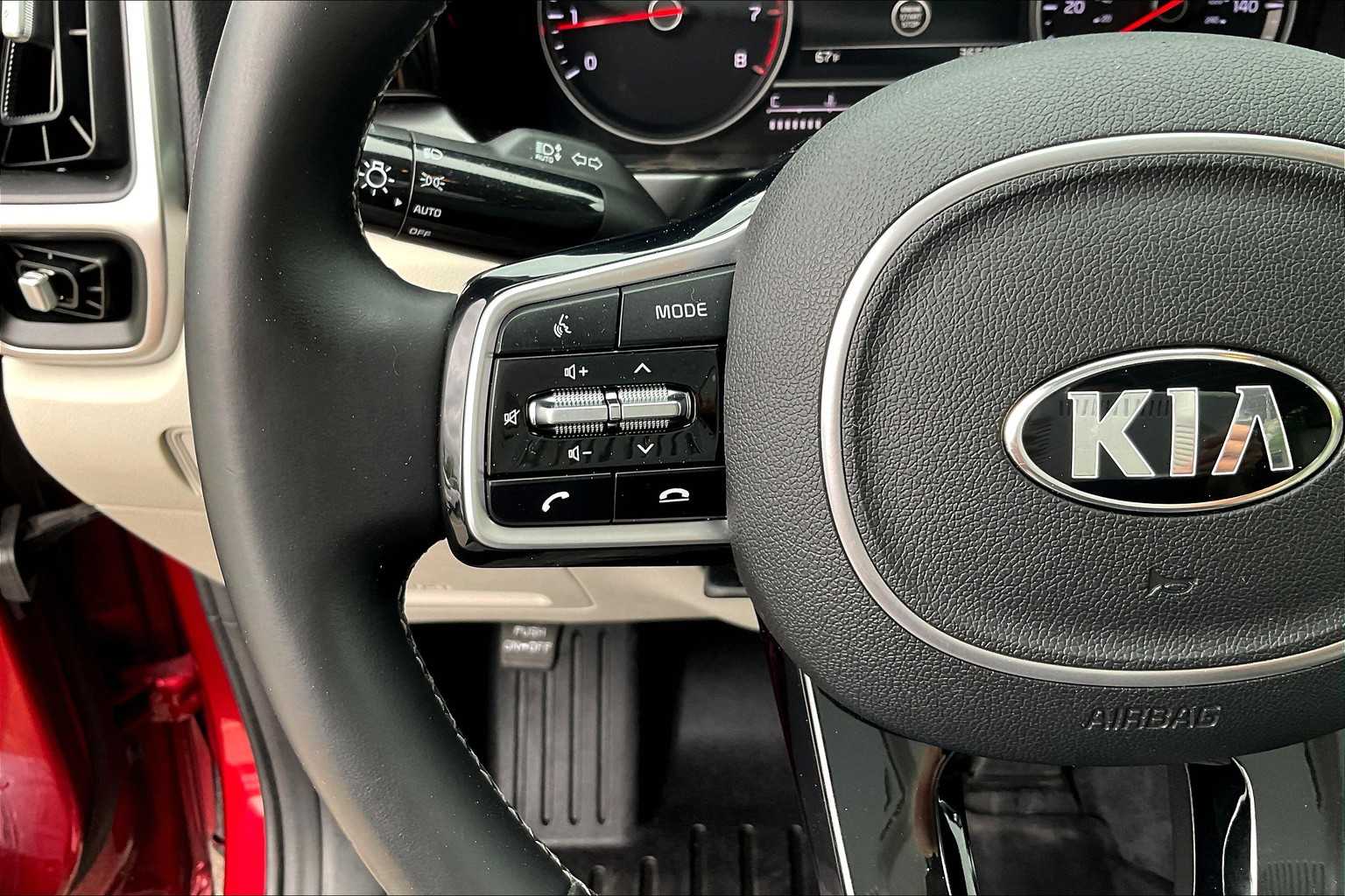 2021 Kia Sorento S - Photo 22
