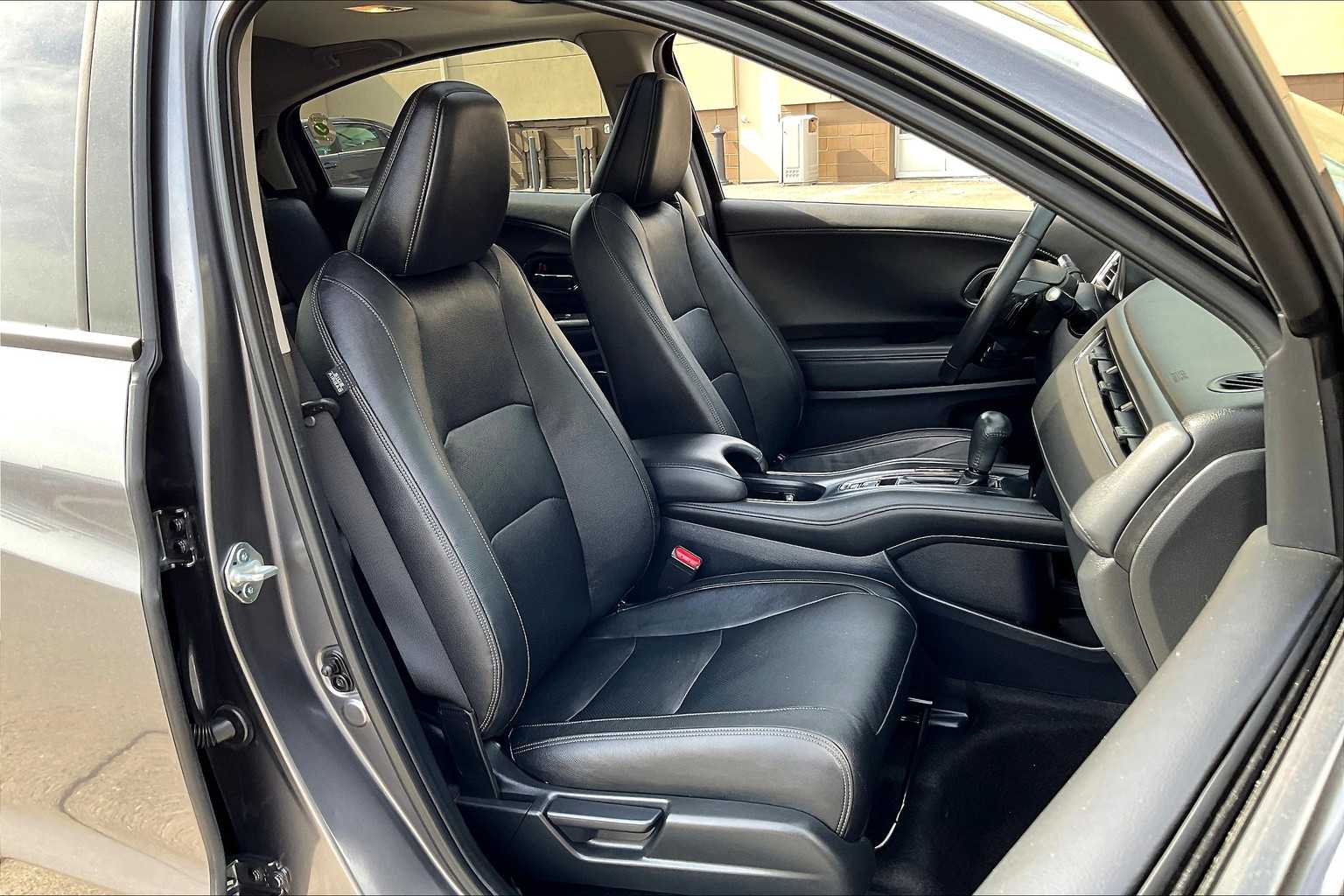 2022 Honda HR-V EX-L - Photo 11