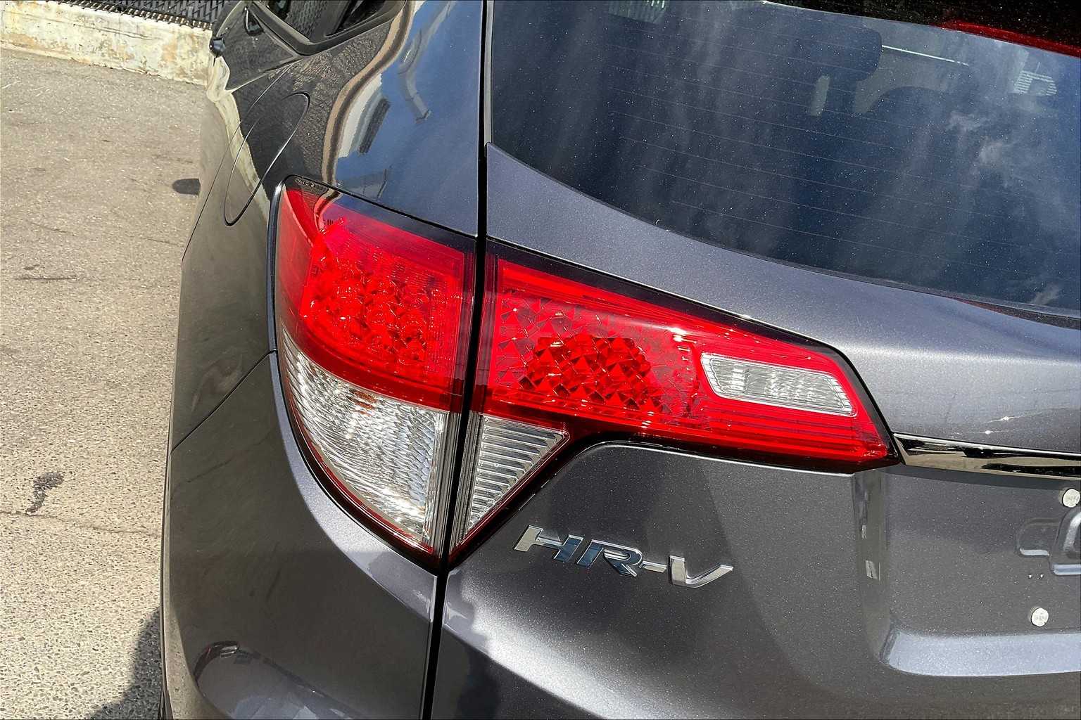 2022 Honda HR-V EX-L - Photo 34