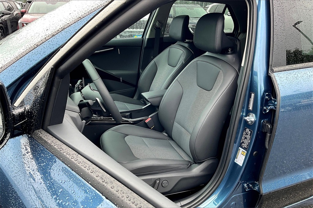 2025 Kia Niro EV Wind - Photo 11