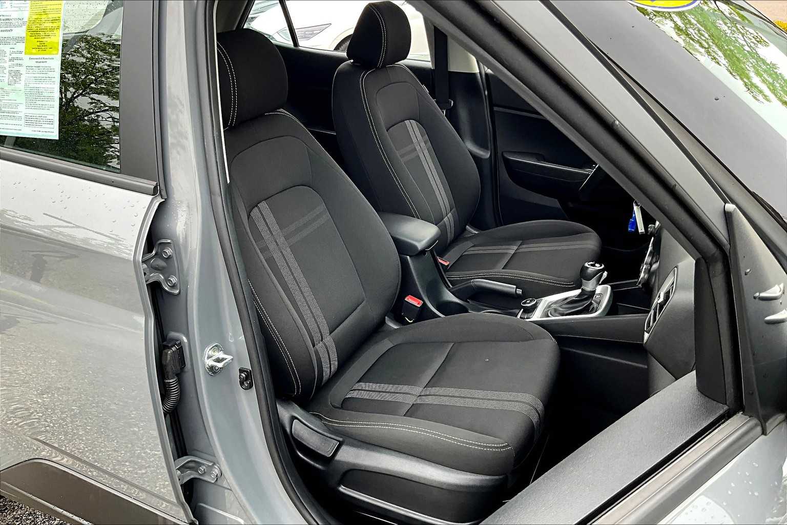 2022 Hyundai Venue SEL - Photo 11