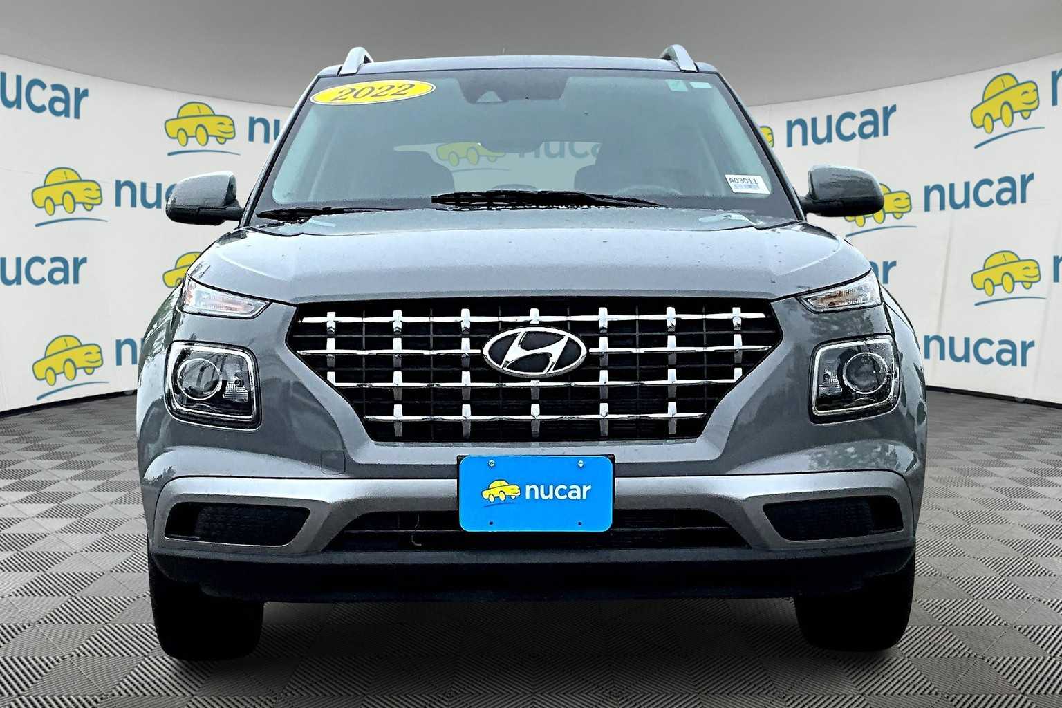 2022 Hyundai Venue SEL - Photo 2