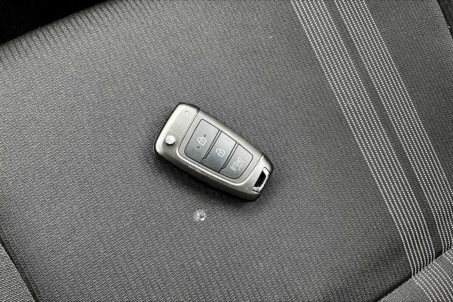 2022 Hyundai Venue SEL - Photo 30