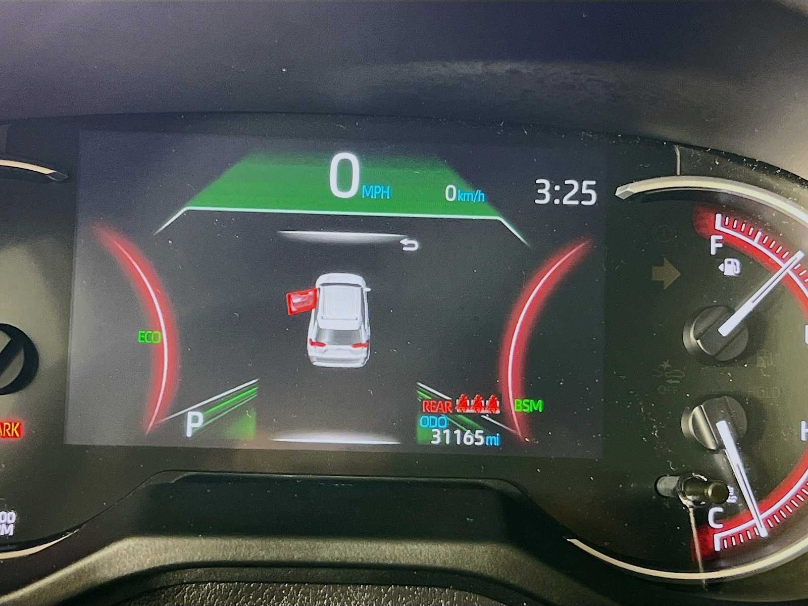 2023 Toyota RAV4 XLE - Photo 12