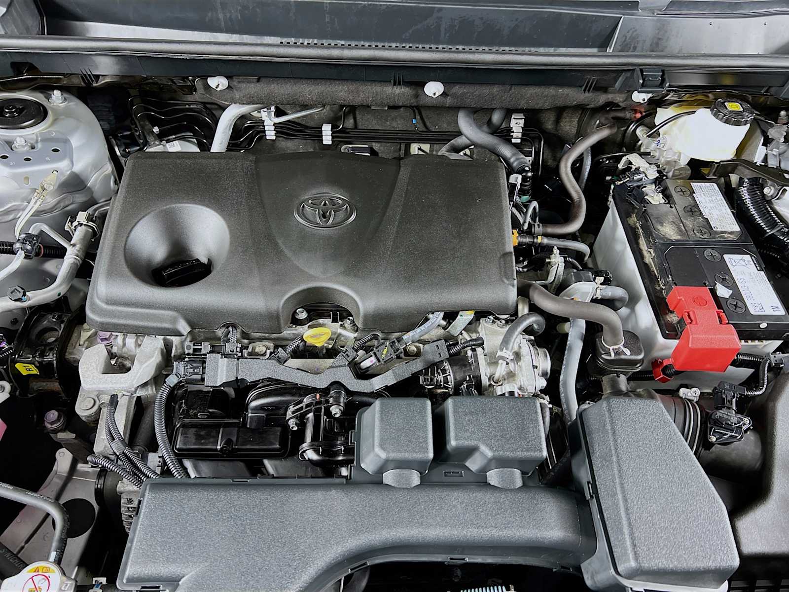 2023 Toyota RAV4 XLE - Photo 29