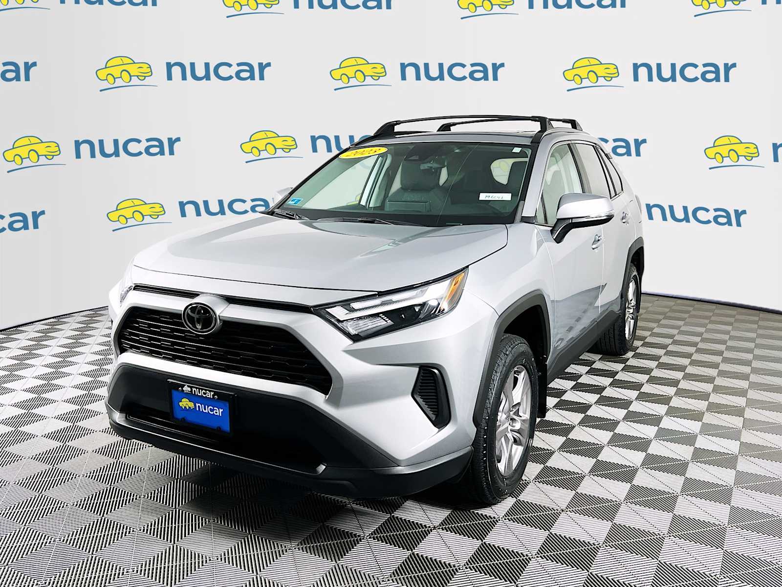 2023 Toyota RAV4 XLE - Photo 3