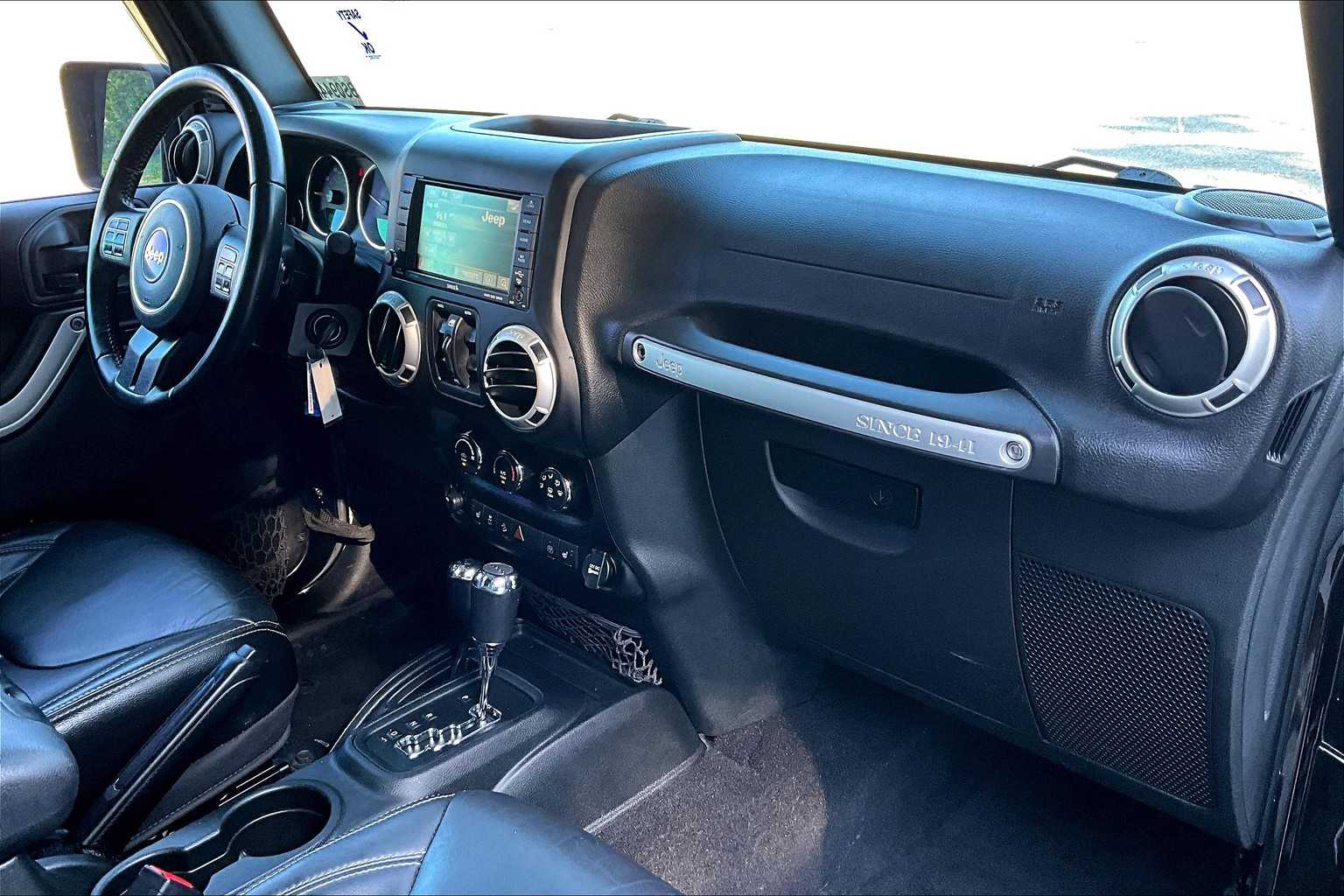 2017 Jeep Wrangler Unlimited Sahara - Photo 14