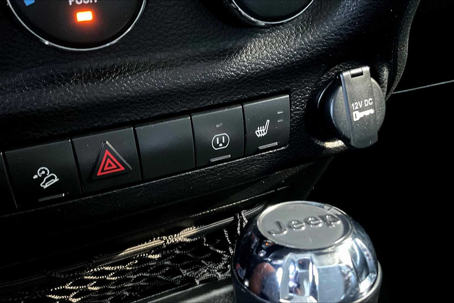 2017 Jeep Wrangler Unlimited Sahara - Photo 26