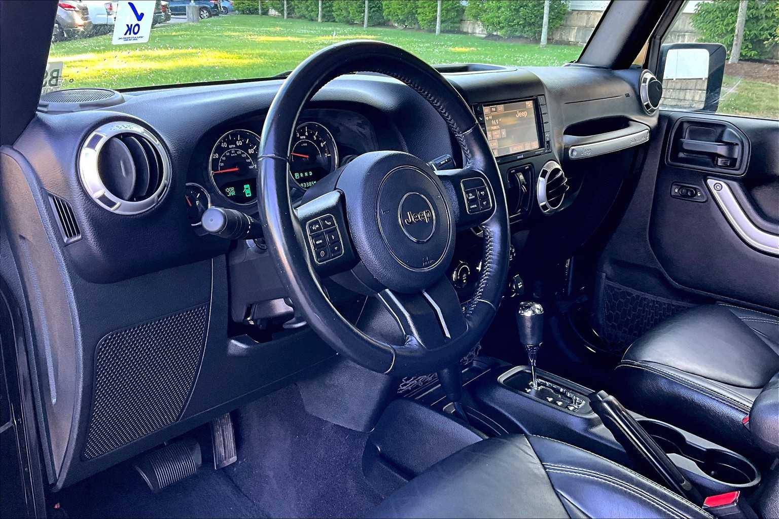 2017 Jeep Wrangler Unlimited Sahara - Photo 8