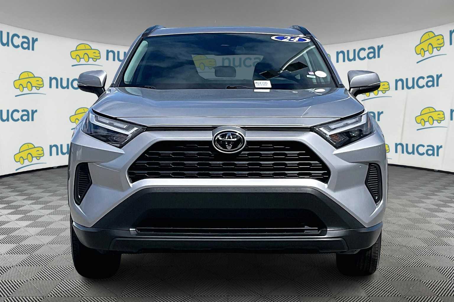 2024 Toyota RAV4 XLE - Photo 2