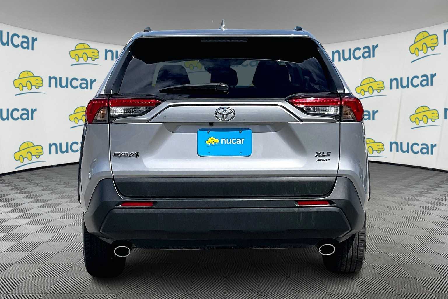 2024 Toyota RAV4 XLE - Photo 5