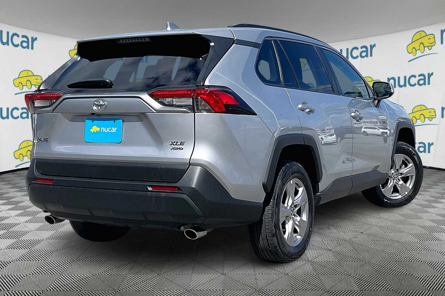 2024 Toyota RAV4 XLE - Photo 6
