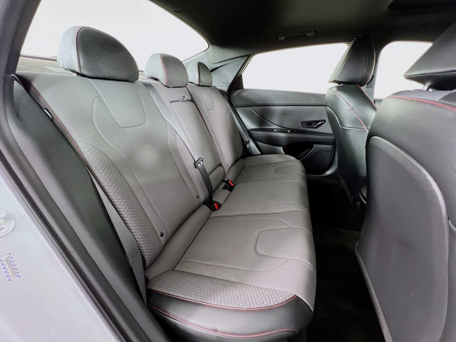 2023 Hyundai Elantra N Line - Photo 28