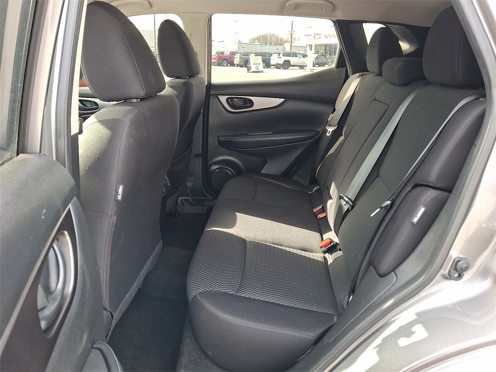 2021 Nissan Rogue Sport S - Photo 11