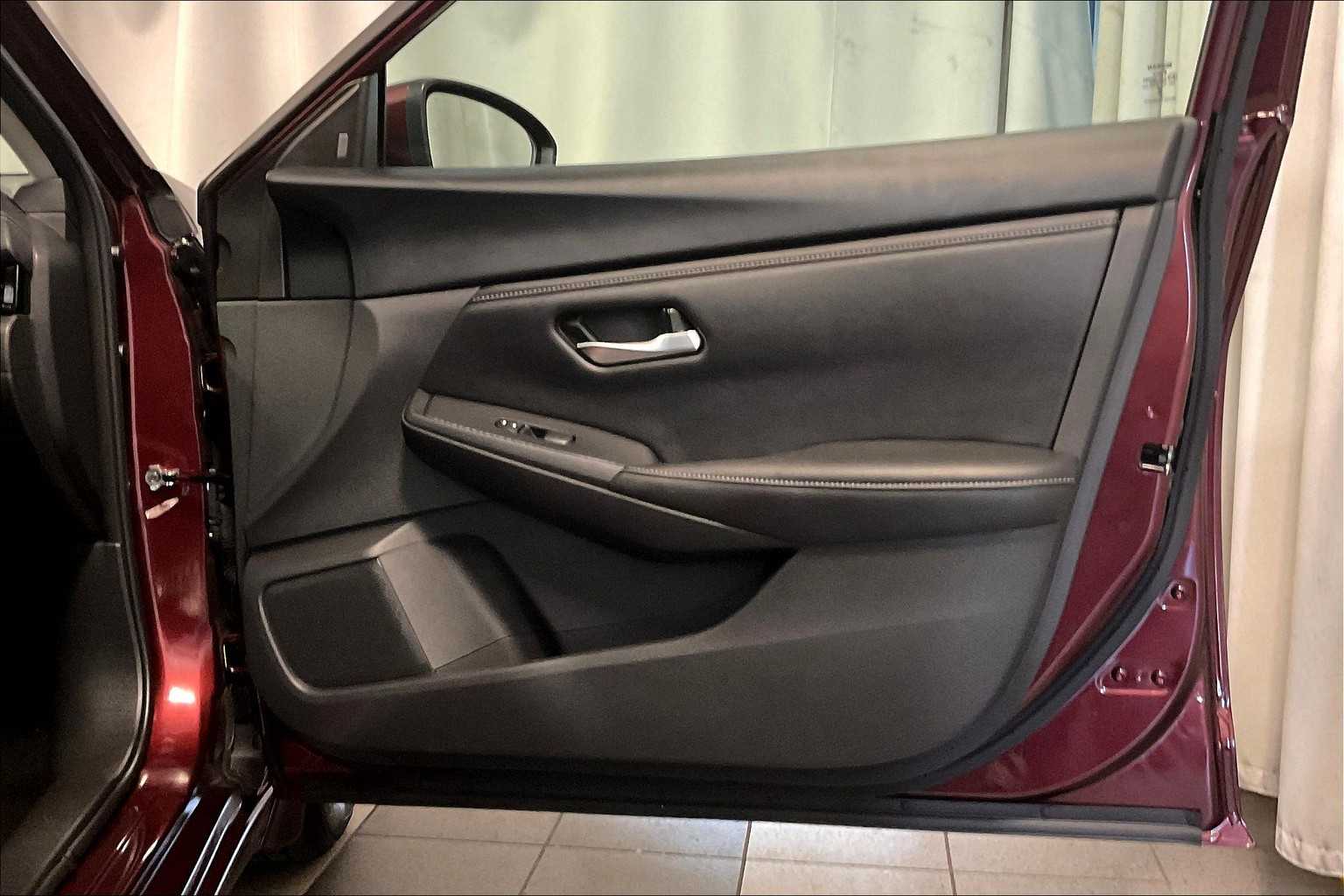 2023 Nissan Sentra SV - Photo 12