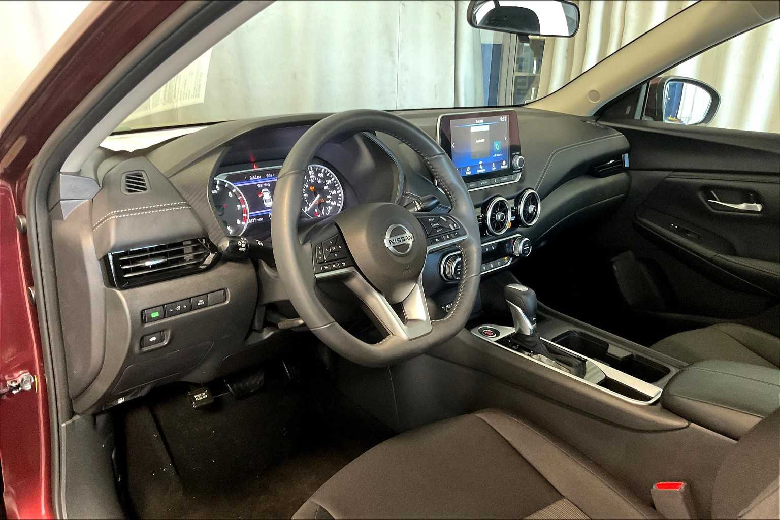 2023 Nissan Sentra SV - Photo 8