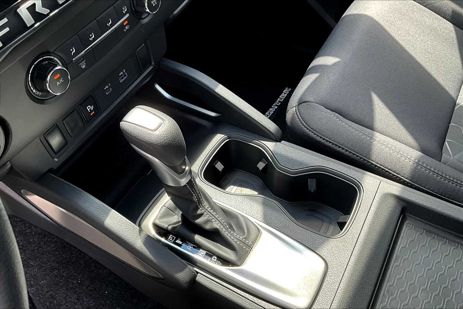 2025 Nissan Frontier SV - Photo 20