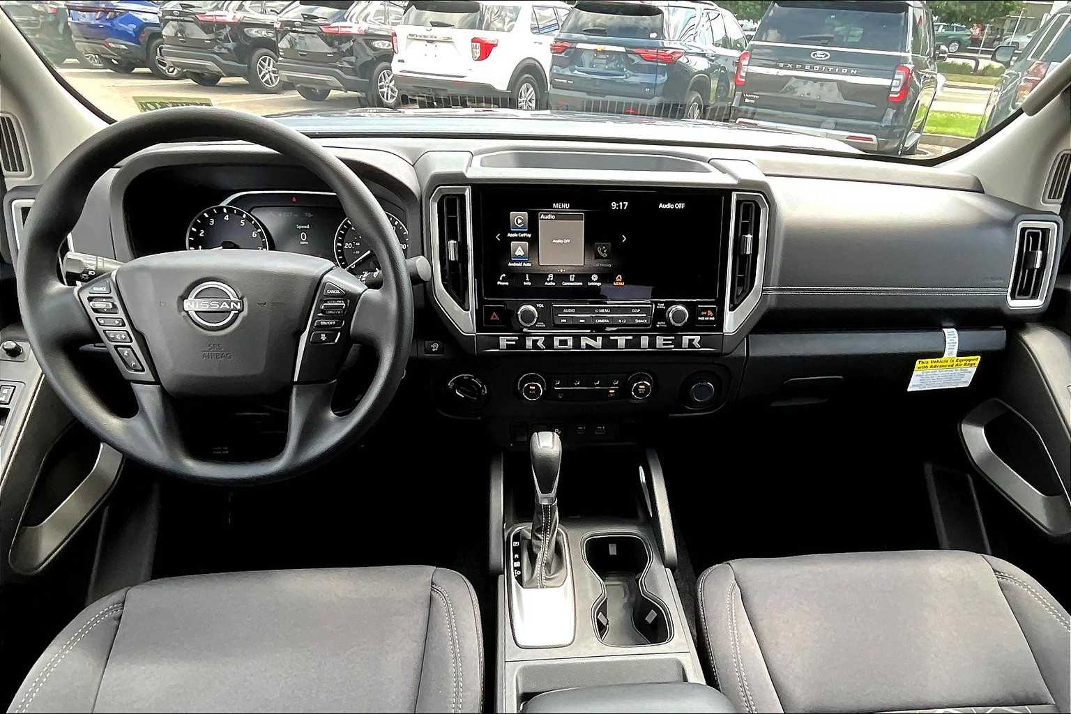 2025 Nissan Frontier SV - Photo 21