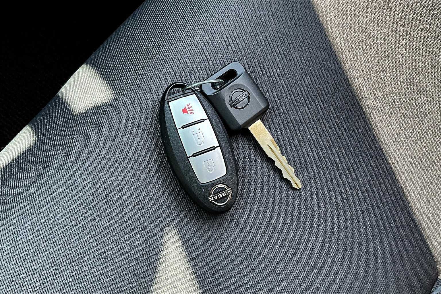 2025 Nissan Frontier SV - Photo 29